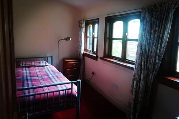 Single Bedroom Single Bedroom