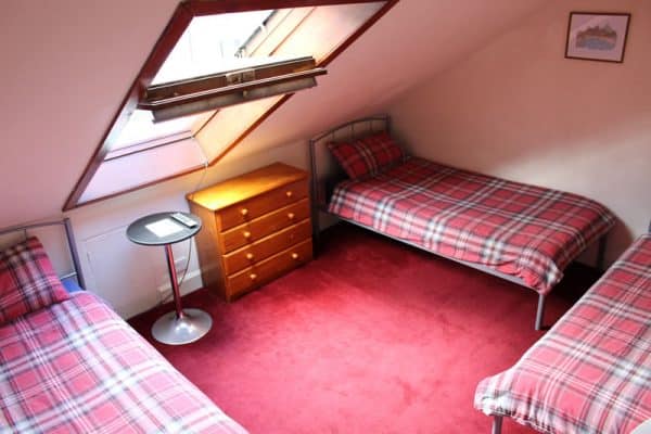 Triple Bedroom Triple Bedroom
